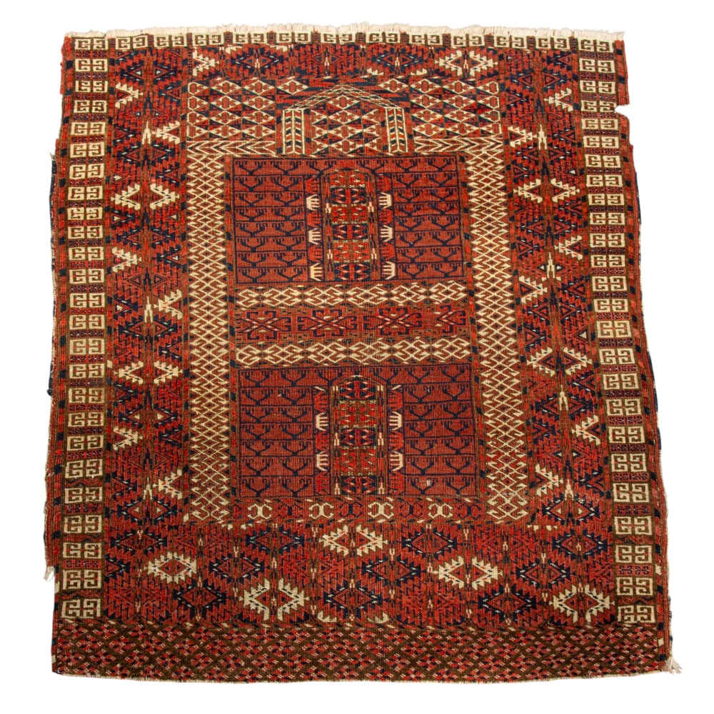 An antique Tekke Hashli carpet: An antique Tekke Hashli carpet, 4'5" x 3'7"