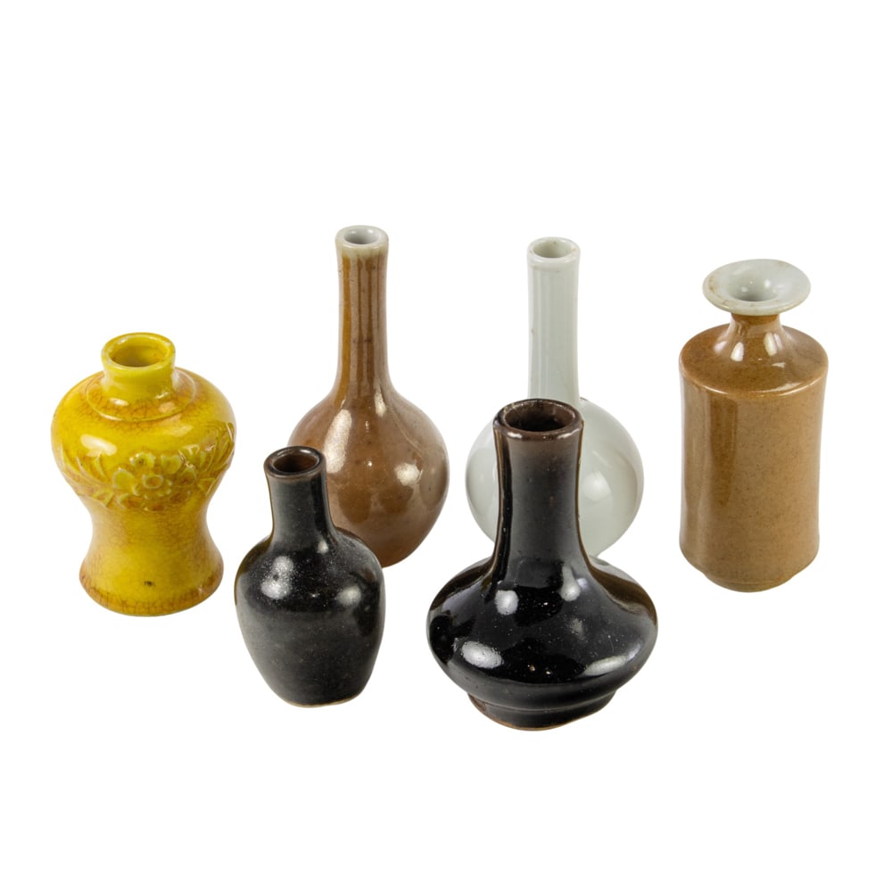 (lot of 6) Chinese monochrome glazed miniature vases (1 of 4)