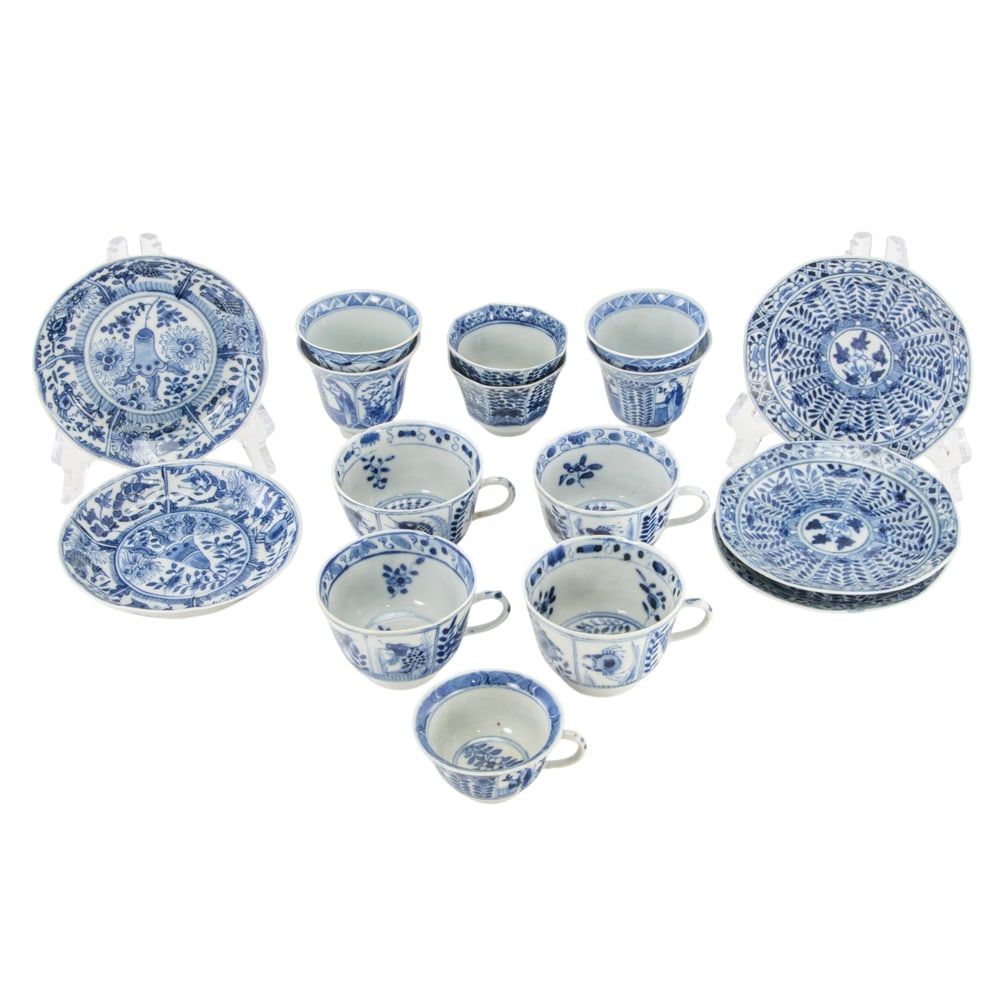 (lot of 16) Chinese export blue and white cups and saucer dishes (1 of 4)