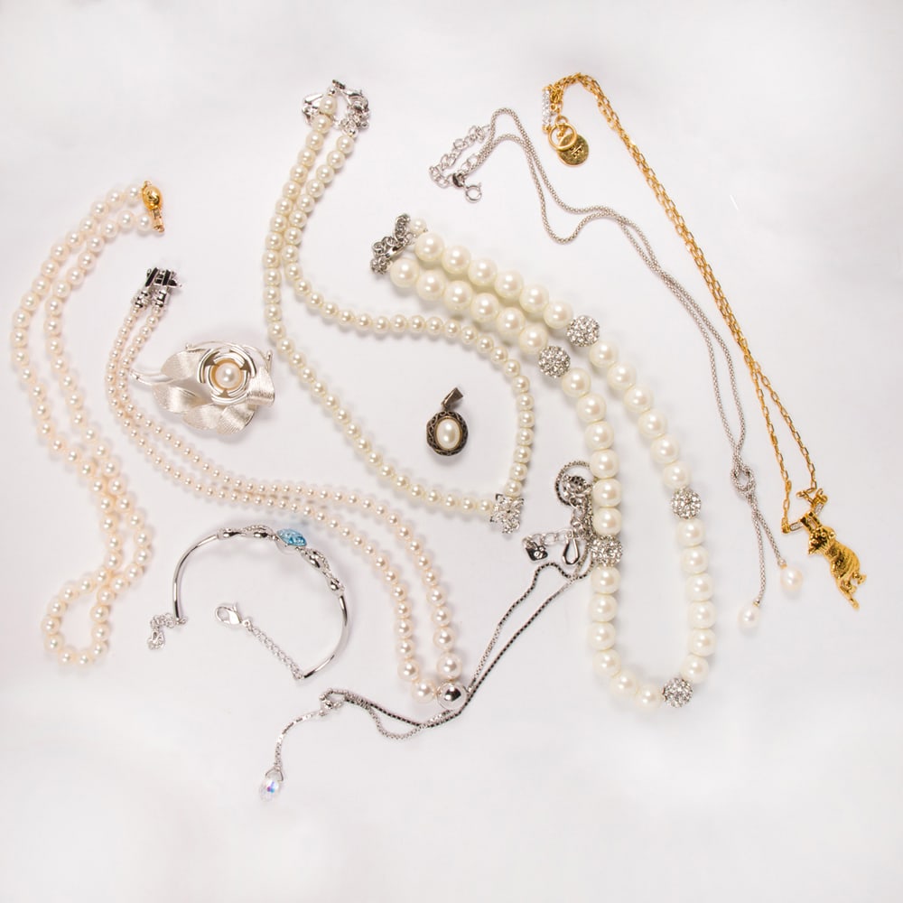 A group of costume jewelry (1 of 1)
