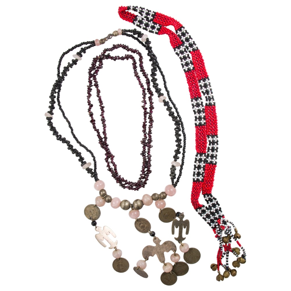 A miscellaneous group of beaded necklaces (1 of 1)