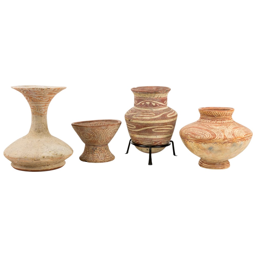 (lot of 4) Thai Ban Chiang painted pottery vessels: (lot of 4) Thai Ban Chiang painted pottery vessels. From 4.625" to 9" high.