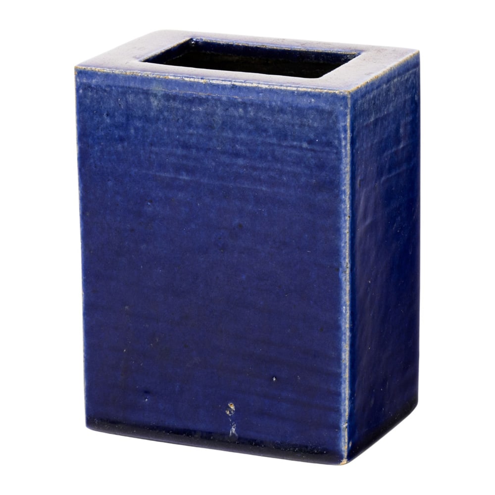 A Chinese blue-glazed pot (1 of 3)