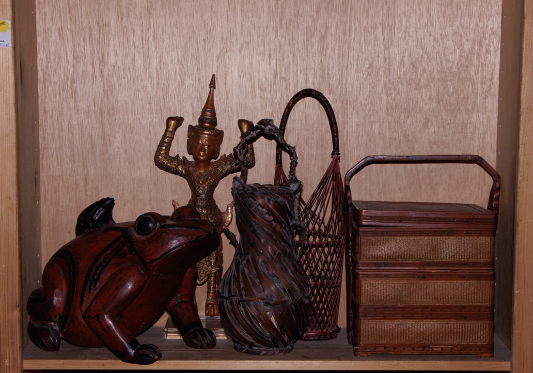 (lot of 5) Asian bamboo and wood decorative objects (1 of 1)