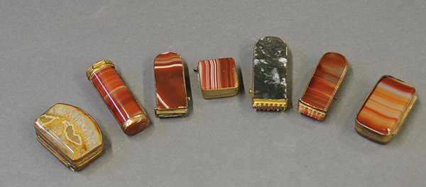 Collection of agate pill boxes: (lot of 7) Agate pill box group, largest: 2.75"h