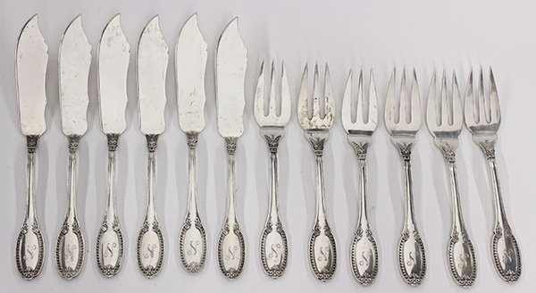 Italian fish service by Buccellati: Italian fish service by Buccellati having two pieces per place setting in the "Empire" pattern, script monogram "N" to each piece, consisting of a fish fork and fish knive, 21.58 troy oz., twelve piec