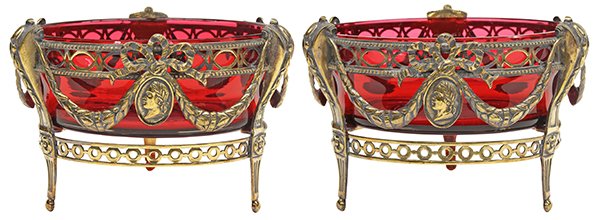 English Neo-Renaissance sterling gilt dessert stands: Pair of English Renaissance style sterling gilt dessert stands, by Dobson & Sons - Thomas William Dobson & Henry Holmes Dobson, London 1884, each reticulated circular form designed with bands bound wi