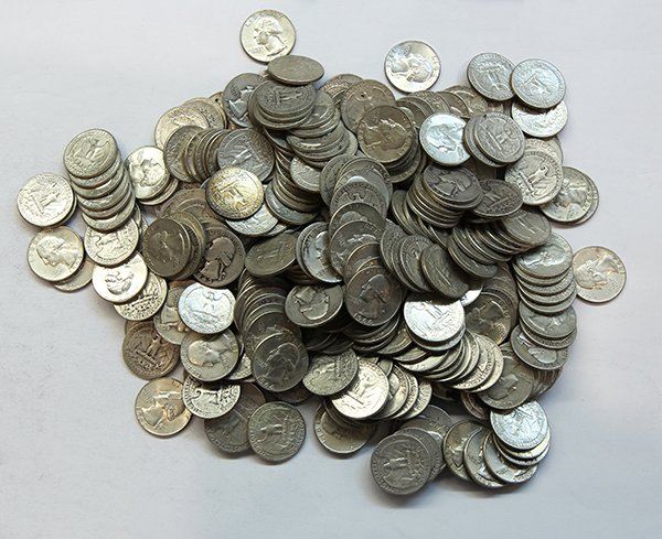 United States Washington quarters: (Lot of approximately 330) United States Washington quarters dating from 1964 and earlier