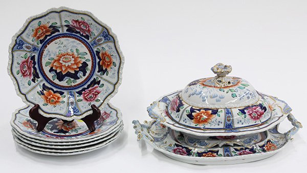 (lot of 8) Early Spode stoneware, circa 1830, having: (lot of 8) Early Spode stoneware, circa 1830, having polychrome decoration with gilt highlights in the Asian taste, consisting of (6) plates, 10.25"dia, a lidded tureen, and underplate, all with blue 