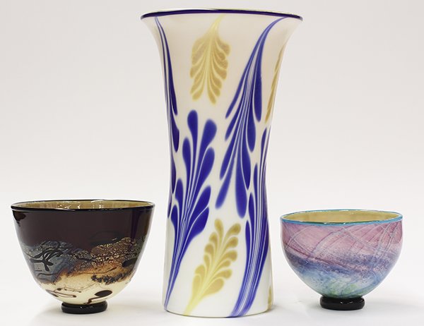 Art Glass group: (lot of 3) Art Glass group, consisting of a Lundberg Studios tapered vase, having stylized cobalt and gold feathers on an opaque ground, marked "L.S. 9.13.89, M 42; together with two Michael Nourot bo