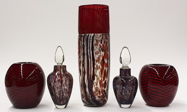 (lot of 5) Art glass group by David L. Lindsay for: (lot of 5) Art glass group by David L. Lindsay for Nourot Glass, consisting of (2) stoppered bottles executed with muted canes captured in clear glass with clear tear drop stoppers, one signed 'David 