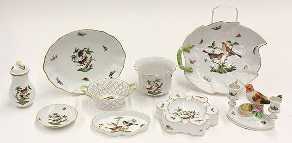 Herend porcelain table articles in the "Rothschild: (lot of 9) Herend porcelain table articles in the "Rothschild Bird" pattern, each depicting a pair of birds in a naturalistic setting surrounded by insects, comprising a leaf dish; a small oval dish;