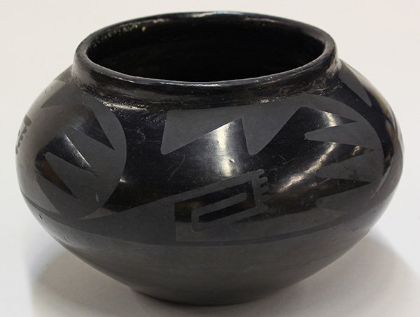 San Ildefonso blackware vase, attributed to Marie, the: San Ildefonso blackware vase, attributed to Marie, the bulbous form having a stylized frieze, base with partial signature 'ie', 4.5"h x 6.5"w