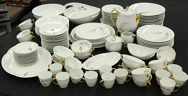 Haviland Limoges partial table service: (lot of 80) Haviland Limoges partial table service, each having foliate decoration on a cream ground, consisting of (11) dinner plates, 9.25"dia., (8) luncheon plates, (7) soup bowls, (14) bread plate