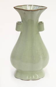 Chinese Guan Type Arrow Vase