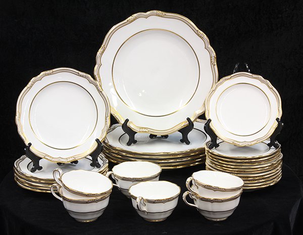 (lot of 30) Spode porcelain table service for six in: (lot of 30) Spode porcelain table service for six in the Sheffield pattern, having a gilt rimmed scalloped border encirclinlg a white ground, consisting of (6) each, dinner plates, 10.75" dia., salad 