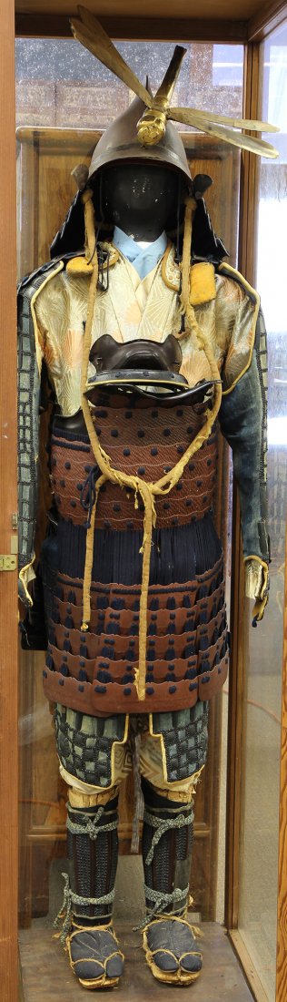 Japanese Samurai Complete Armor Set, Edo Period: Japanese armor (complete samurai outfit), Edo period, including hanpo with throat guard, shoulder plates, chainmail sleeves with gauntlets, thin silk kimono, leggings, tabi and waraji (foot wear), iro