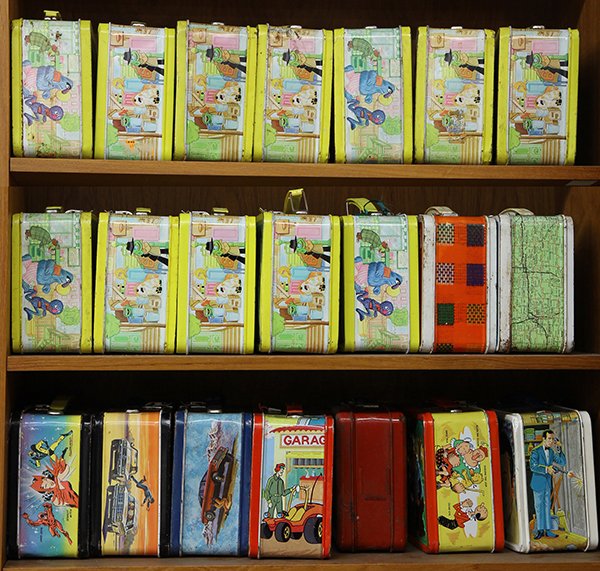 Vintage metal lunch boxes: (lot of approximately 46) Vintage metal lunch boxes including Sesame Street, Pac-Man, Popeye, etc., some with thermoses (paint and oxidation losses)