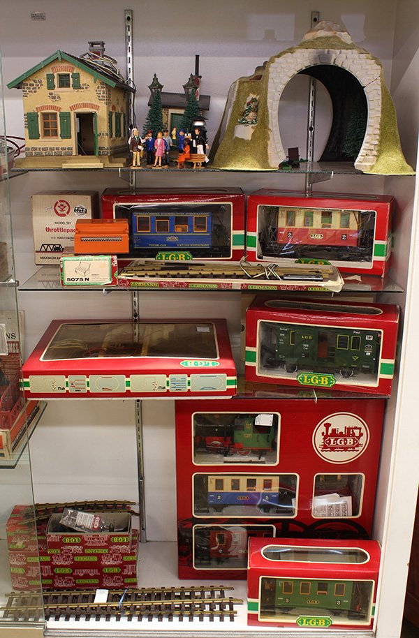 LGB Western Germany train set and cars