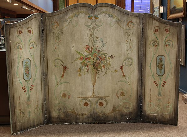 Louis XV style paint decorated three panel screen: Louis XV style paint decorated three panel screen, decorated with polychrome floral sprays on a grey ground, 59.75"h x 84"w x 1"d