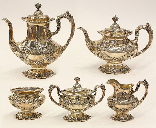 American Reed & Barton "Francis I" pattern sterling: (lot of 5) American sterling silver hot beverage suite by Reed & Barton in the "Francis I" pattern, comprising a coffee pot, teapot, coveered sugar basin, cream pitcher, and waste bowl, 130.44 troy oz