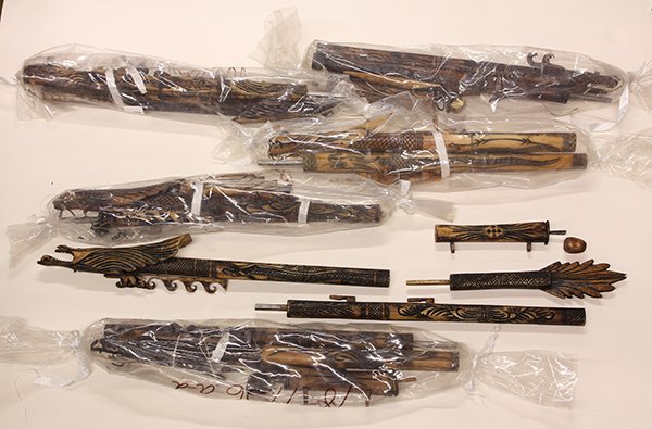 (lot of 6) Asian, possibly Japanese or Indonesian style: (lot of 6) Asian, possibly Japanese or Indonesian style decorative folk art