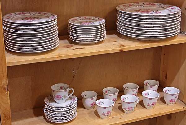 Bernaedaud Limoges for Asprey porcelain table service: (lot of 52) Bernardaud Limoges for Asprey porcelain table service in the "Famille Rose" pattern consisting ten of each dinner plates, bread plates, saucers; nine cups; and thirteen salad/dessert plate