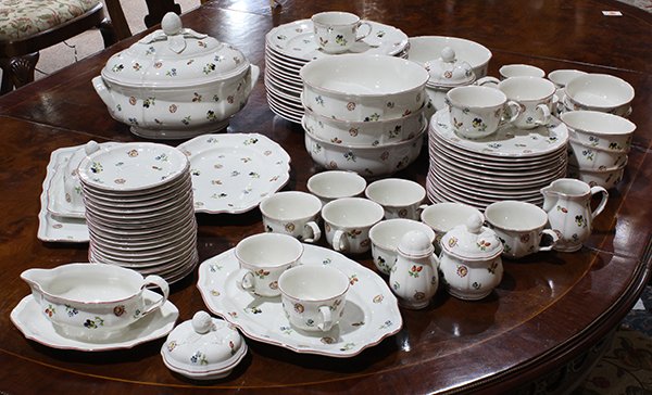 (lot of approximately 74) Villeroy and Boch table: (lot of approximately 74) Villeroy and Boch table service for sixteen in the Petit Fleur pattern, having scattered floral sprays and shaped rims with puce bands, comprising (16) each, dinner plates, s