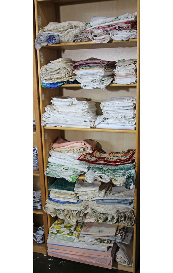 Collection of table linens in assorted patterns and: Collection of table linens in assorted patterns and motifs, including table covers, place mats, napkins, utensil covers, cocktail napkins. Provenance: From the Pittsburgh, PA Estate of Richard Mellon