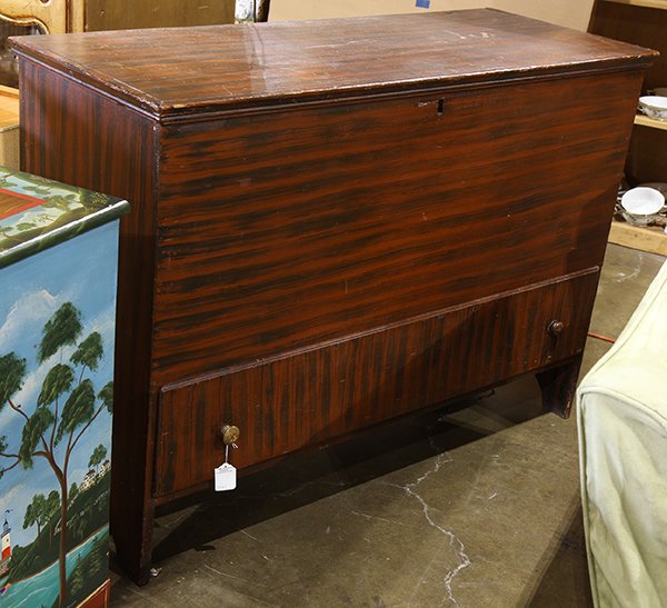 American Primitive paint decorated blanket chest: American Primitive paint decorated blanket chest, first quarter 19th century, having a hinged top opening to reveal the fitted interior with a candle box and lower blind drawer, surmounting the single