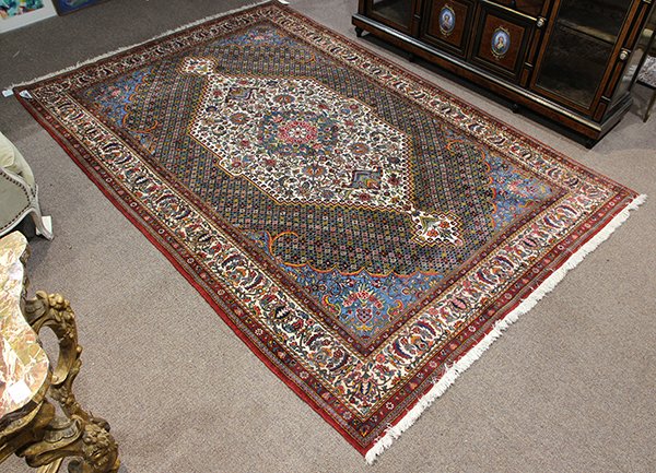Persian Bakhtiari carpet (1 of 4)