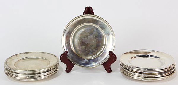 (Lot of 21) Gorham Classic sterling silver bread and (1 of 3)