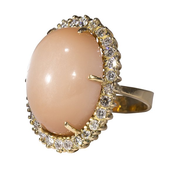 Large cat's eye moonstone, diamond and 18k yellow gold (1 of 5)