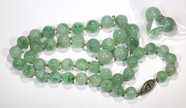 Jadeite and sterling silver necklace (1 of 2)