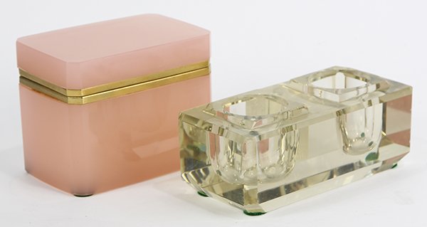 (lot of 2) Glass decorative accessory group (1 of 1)