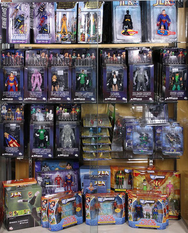 (lot of approximately 101) Four shelves of DC comics (1 of 1)