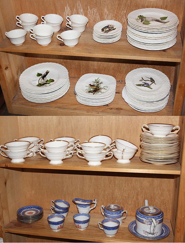 (lot of approximately 86) Collection of English partial (1 of 3)