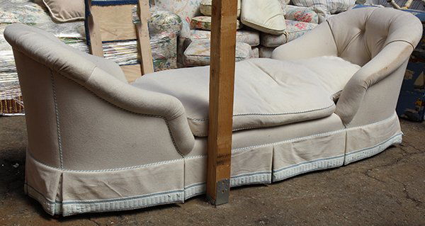 Moderne two back conjoined chaise lounge: Moderne two back conjoined chaise lounge, covered in cotton, accented with a blue rope trim, 103"l. Provenance: From the Nantucket, MA estate of Richard Mellon Scaife