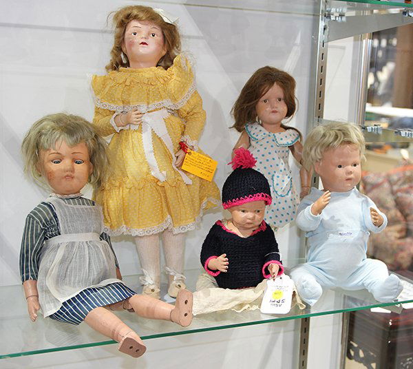 Schoenhut antique carved wood dolls (1 of 1)