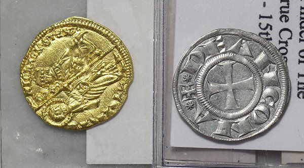 (Lot of 2) Pair of Italian coins (1 of 1)