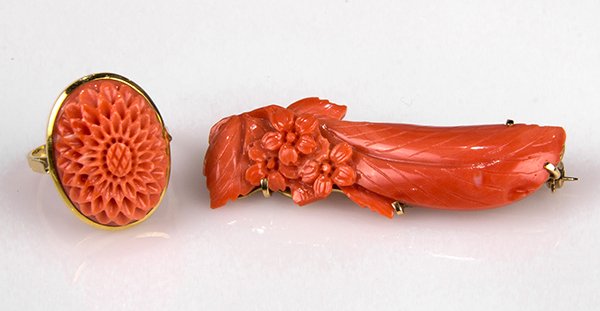 (Lot of 2) coral and yellow gold jewelry items (1 of 2)