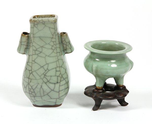 Chinese Censer and Arrow Vase (1 of 3)