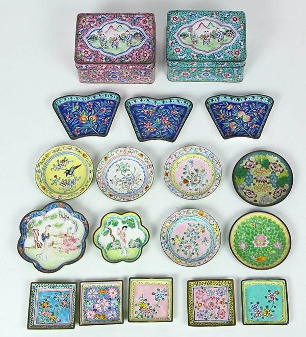 Chinese Enamel Box/Dishes (1 of 4)