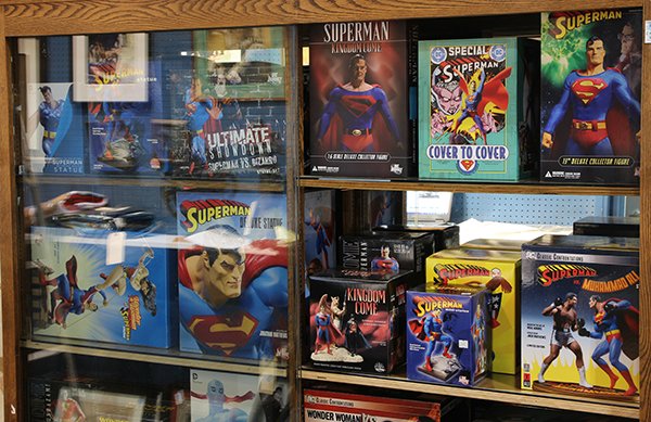 (lot of 13) DC Superman statues in original boxes with (1 of 1)