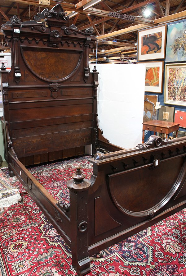 (lot of 2) American Victorian bedroom suite, circa (1 of 4)