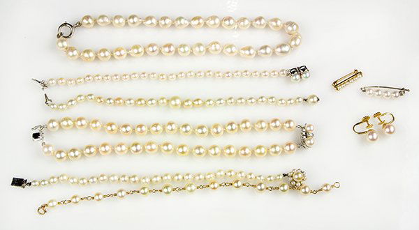 Collection of cultured pearl and yellow gold jewelry (1 of 3)