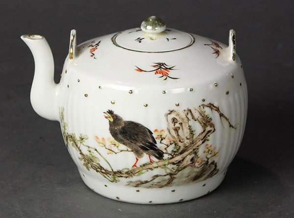 Chinese Porcelain Tea Pot, Landscape (1 of 6)