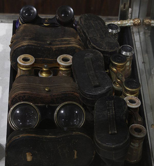 (lot of 12) Associated cased opera glasses 19th century (1 of 1)