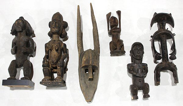 (lot of 6) African decorative carvings including a (1 of 2)