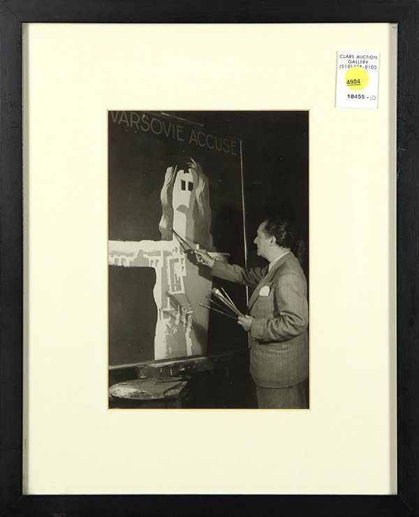 Photograph, Artist Paul Colin and his Varsovie Accuse (1 of 1)